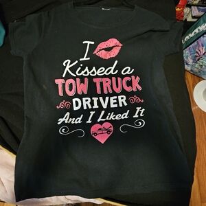 5/$25 🥳Towing wife tshirt